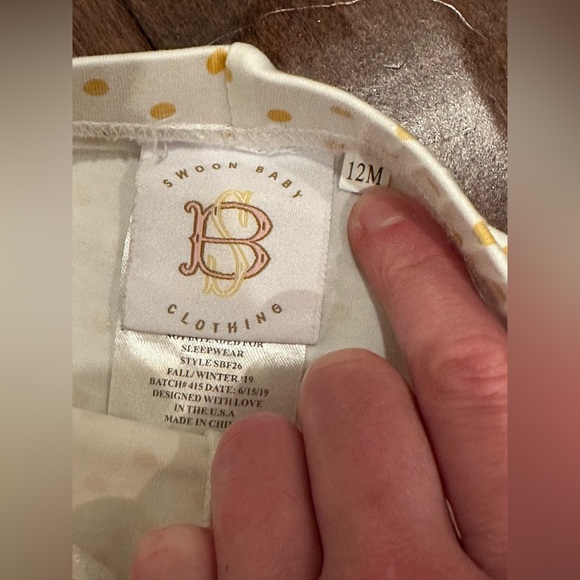 Swoon Baby 12M Baby Yellow Polka Dot Legging Pants Ruffle Button Bottom Detail - Picture 5 of 8